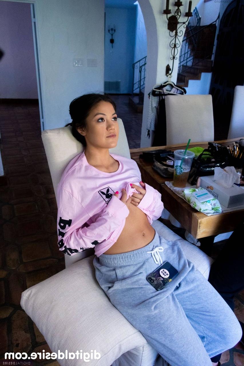 20P Sexy Asian babe Kendra Spade shows her trimmed bush & her tight ass