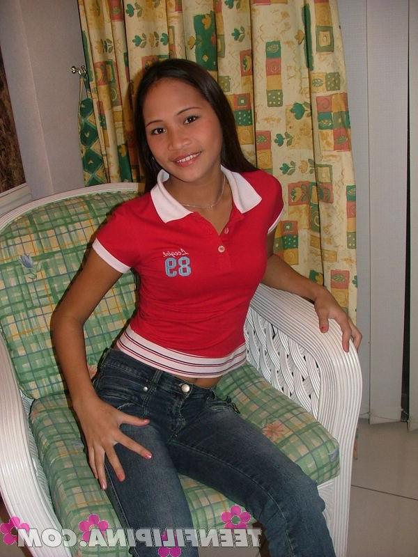 16P Adolescente filipina se desnuda totalmente por primera vez con confianza