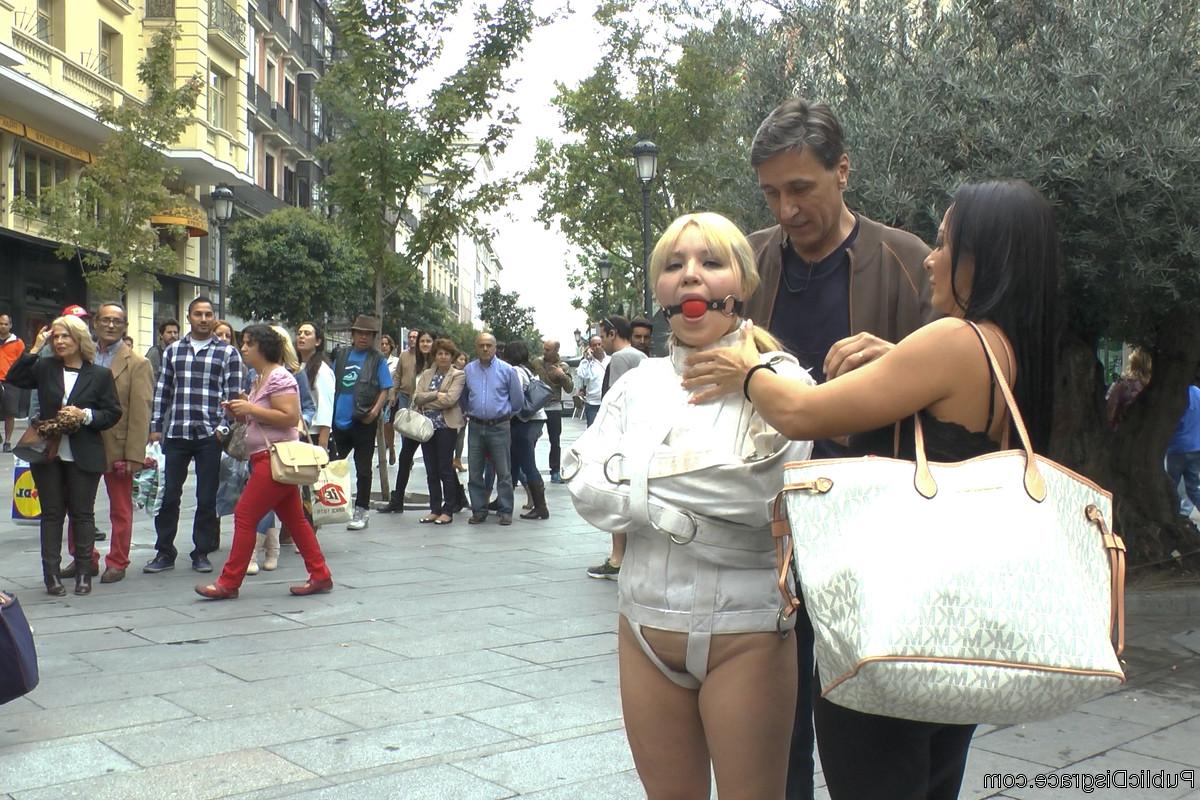 12P Public Disgrace Mitsuki Sweet, Sandra Romain, Steve Holmes