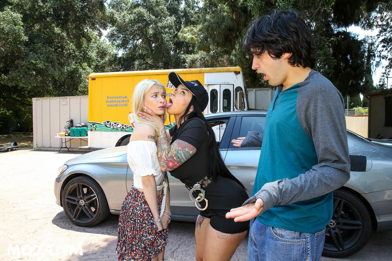 20P Policewoman Payton Preslee enjoys a wild 3some with a skinny teen & her BF