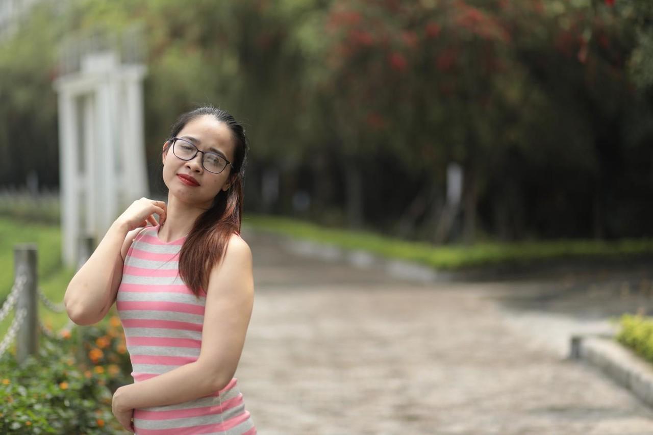 20P Sweet Asian babe Katrina posing in her long summer dress outdoors