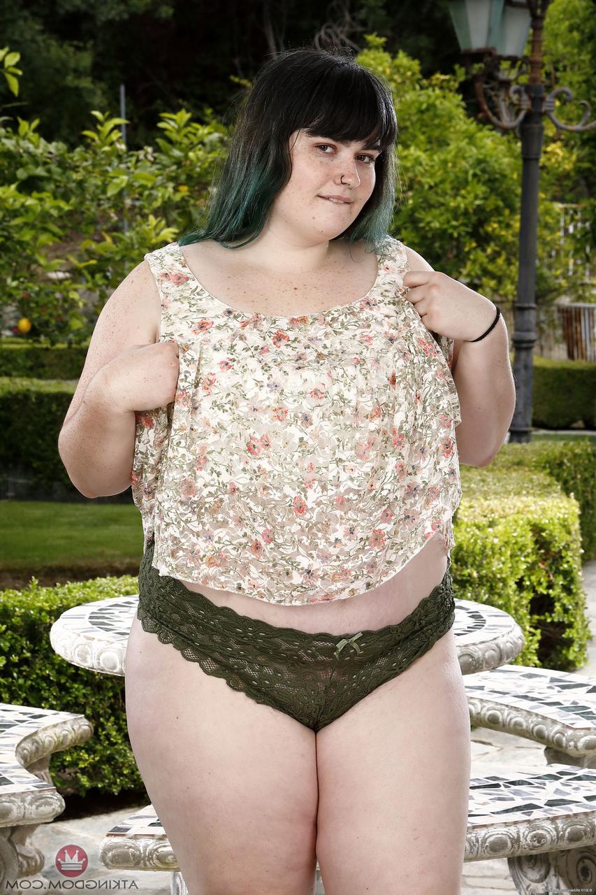 20P Fatty with hairy armpits Cece Lachey strips and flaunts her bushy cunt