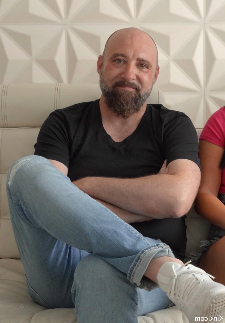 20P Kinky muerde a Megan Fiore, Pablo Ferrari