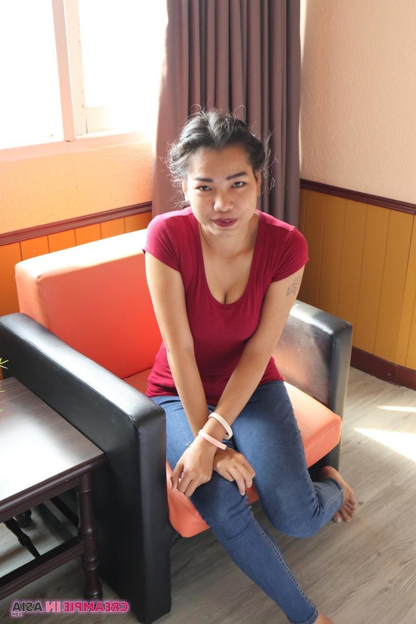 20P Pretty Asian doll Win strips at the casting and displays her curvy body