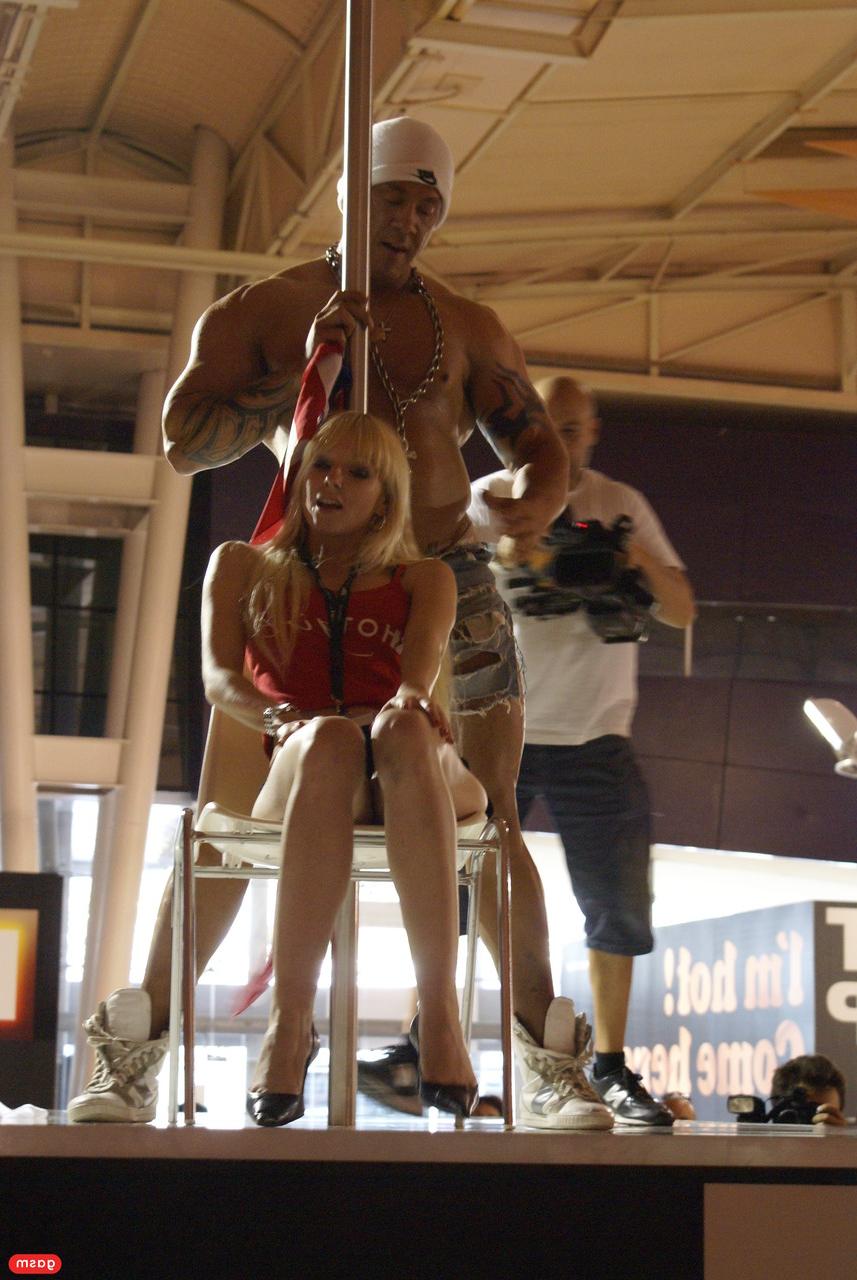 15P Oro Caliente XXX Lena Cova