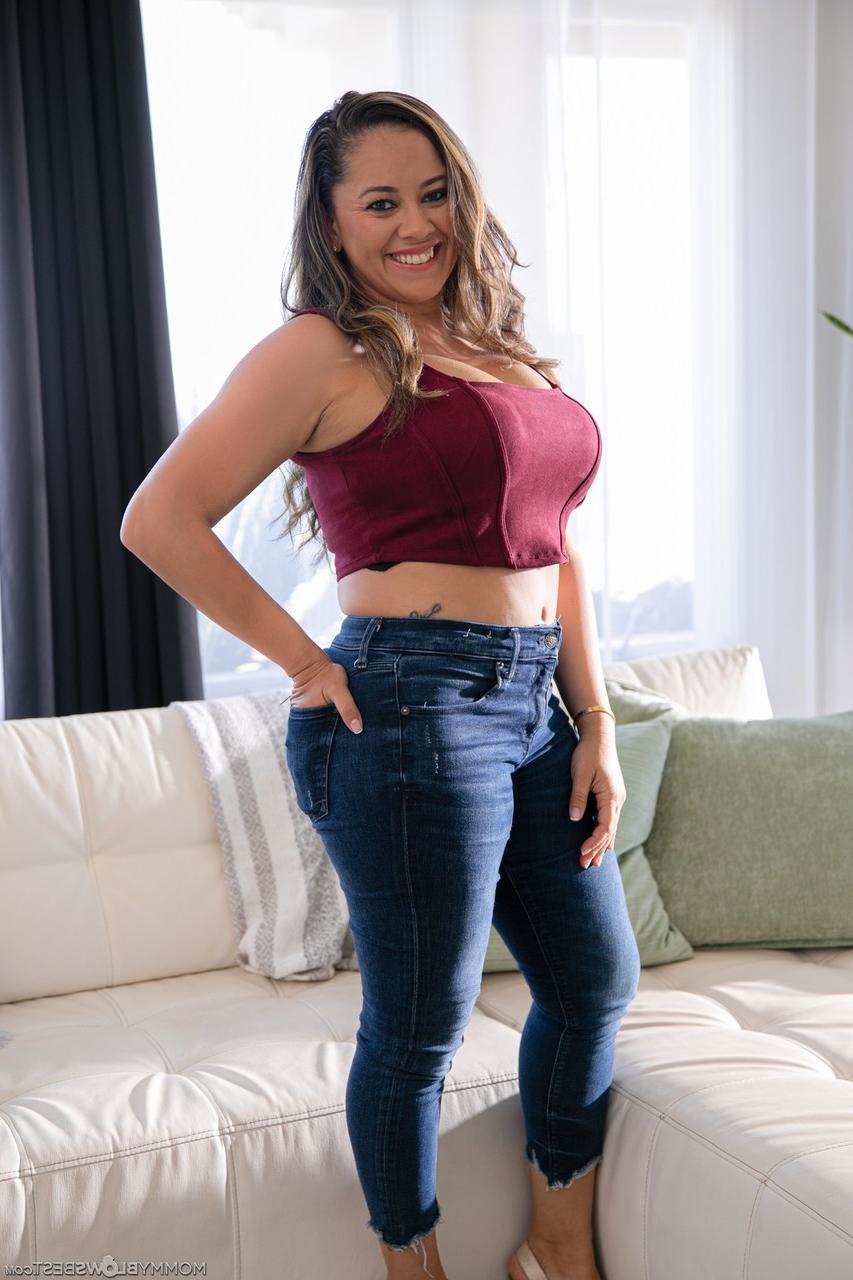 15P Curvy lady Ms Visual goes topless while pleasuring a younger man's dick