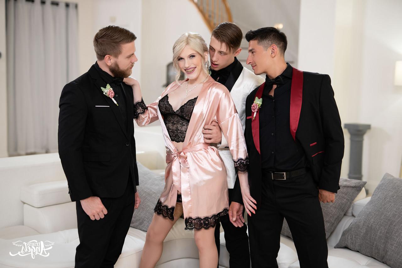 18P Trans Angels Steve Rickz, Cole Church, JimFit, Izzy Wilde