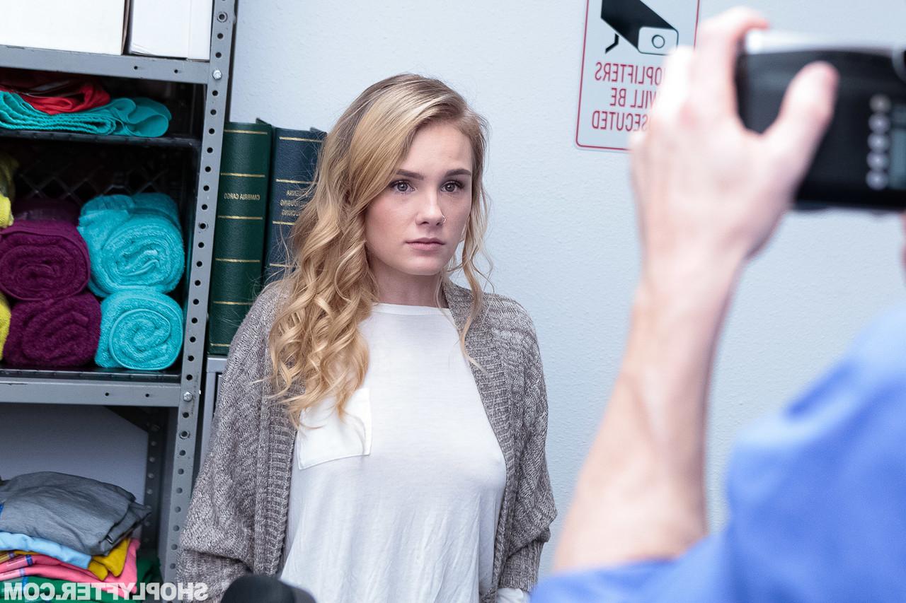 20P Shoplifters Natalie Knight and Kylie Kingston suck off a security guard