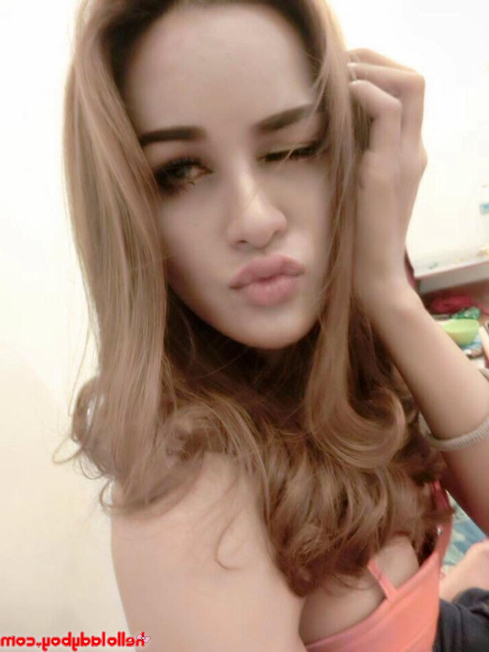 20P hola travesti
