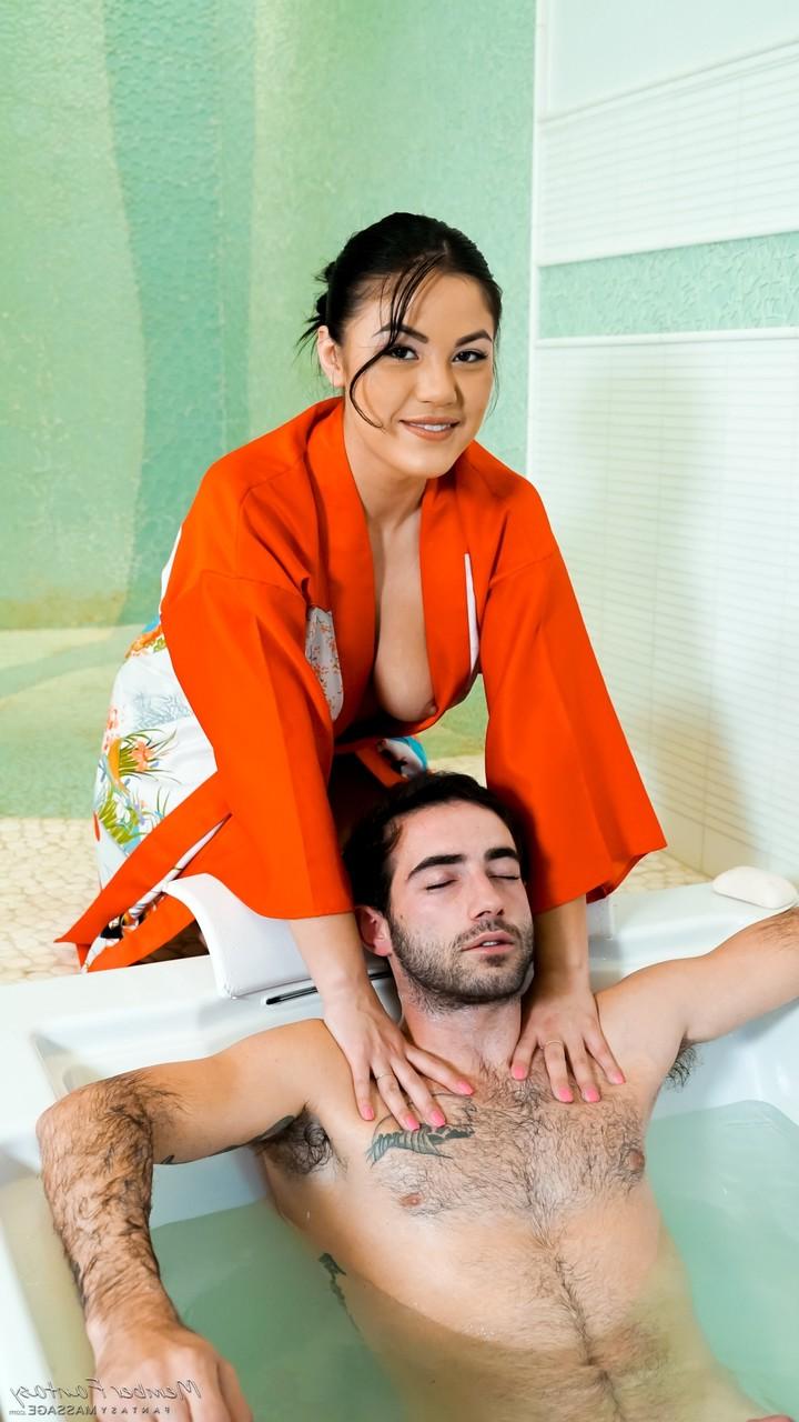 15P Asian masseuse Kendra Spade sucks and fucks a client after a massage