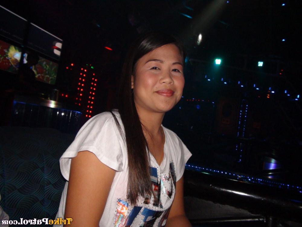 15P Filipina amadora exibe sua bela bunda durante o sexo POV
