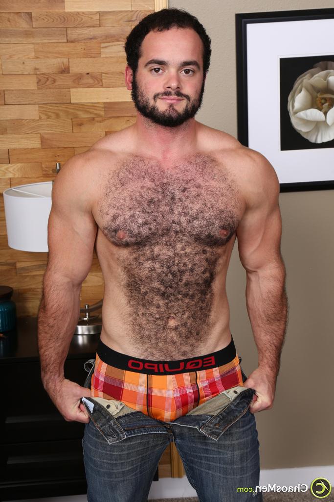 20P Muscular guy Steve Strongarm shows off his hairy body & his big booty