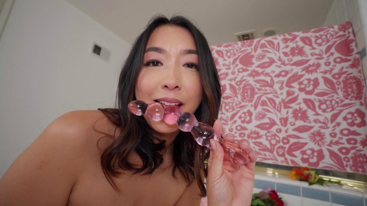 20P Brunette babe Bethany Benz enjoys wild hardcore sex & takes a facial