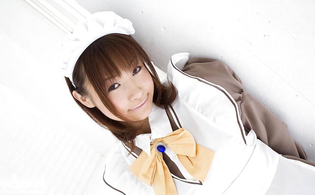 16P Sexy estudante asiática Misa Kikouden descobrindo seus peitos pequenos