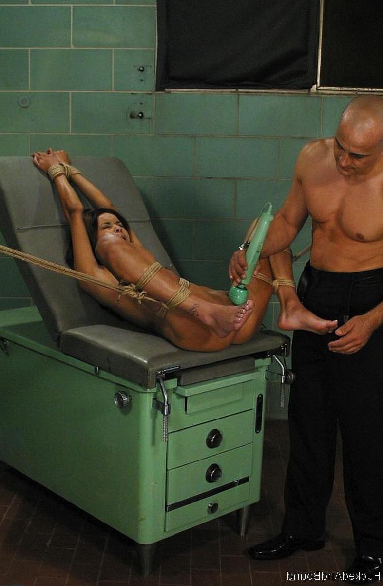 20P Fucked And Bound Ben English, Daisy Marie