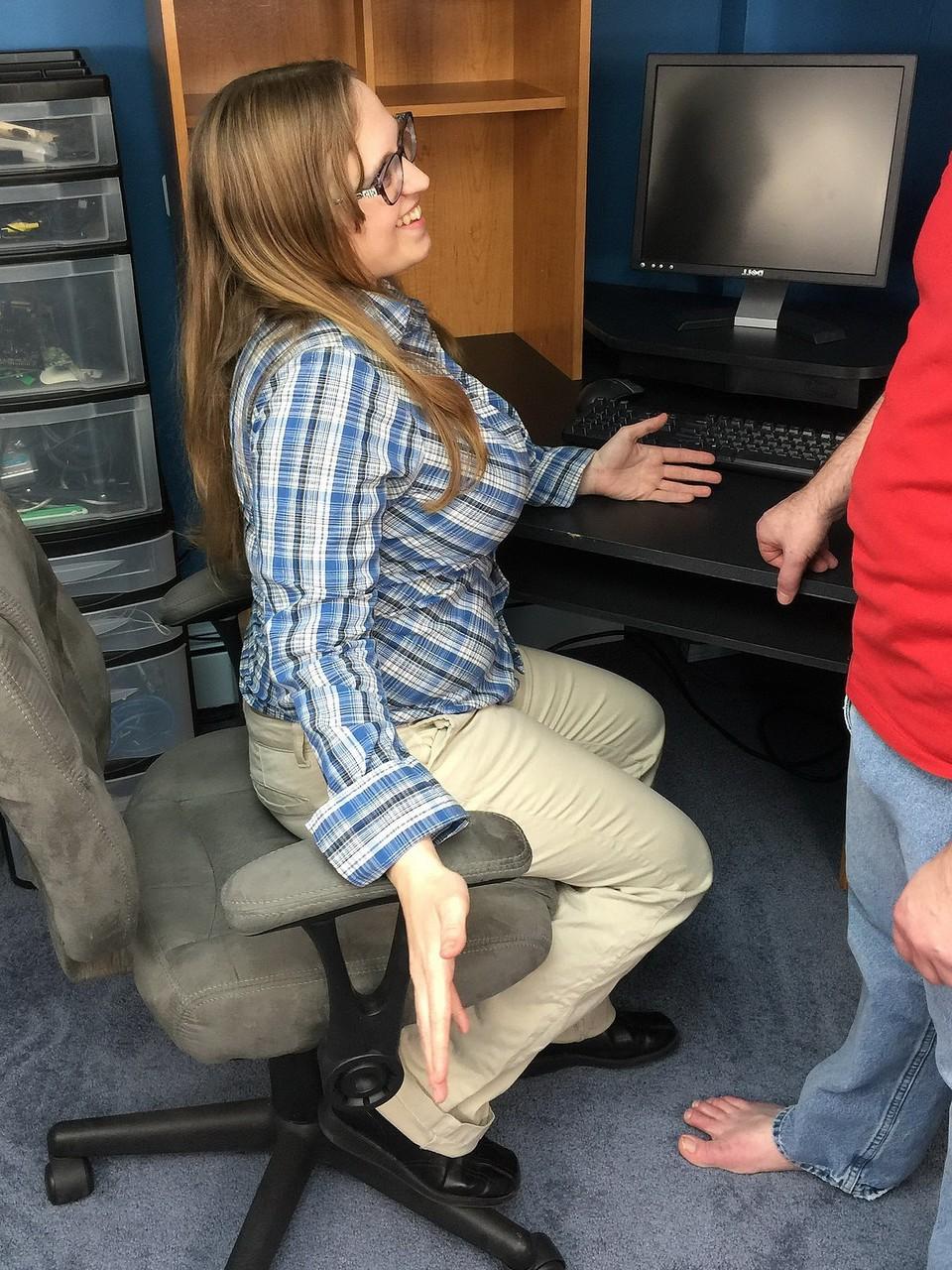 20P Nerdy fat babe Alexsis Sweet shows her big tits and gives head on her knees