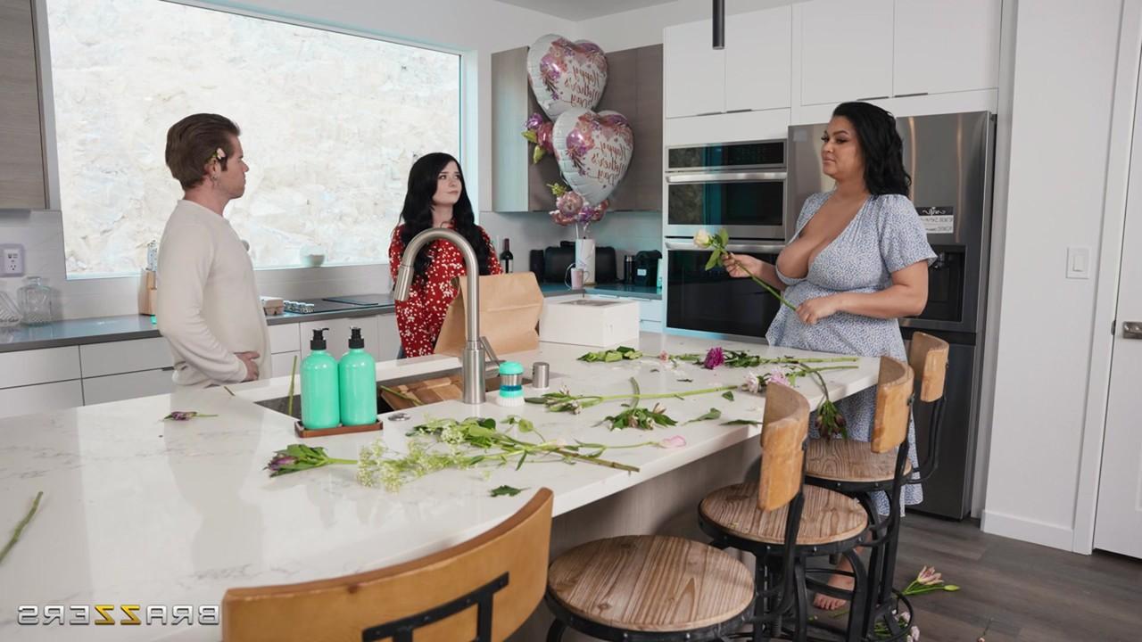 20P La MILF gordita Ashlyn Peaks deja que el amigo de su hijo le coma el coño y se la folle
