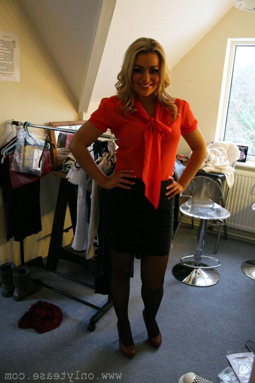 20P Only Tease Elle Richie, Lucy Anne Brooks