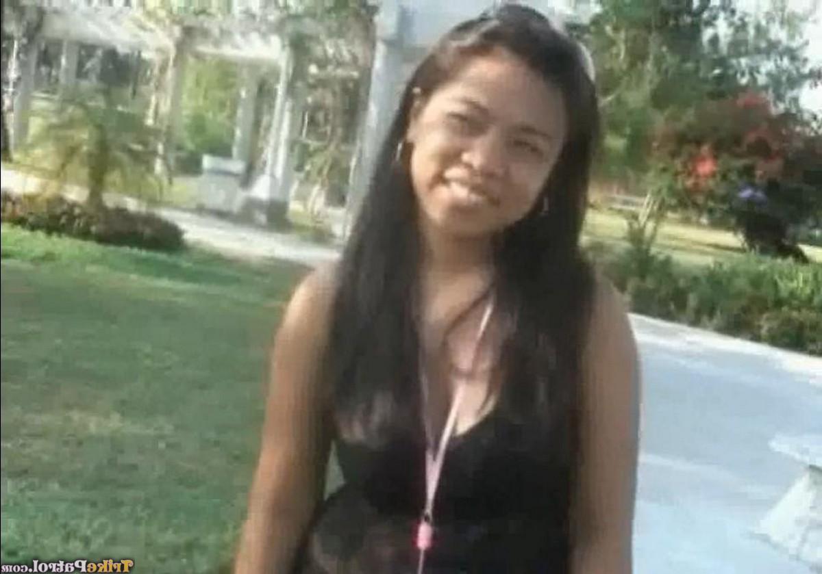15P Beautiful Filipina Cris Borja gives a hot blowjob & titjob before riding a rod