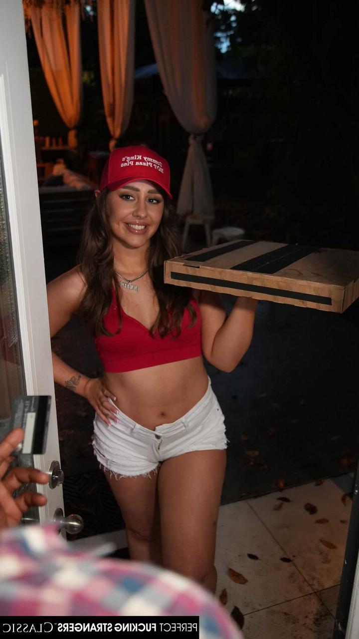 20P A estrela pornográfica bootylicious Tommy King tem seu regalo violado por uma BBC