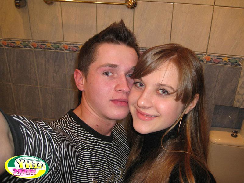 16P Teen couple take self shots while having sex in a bathtub