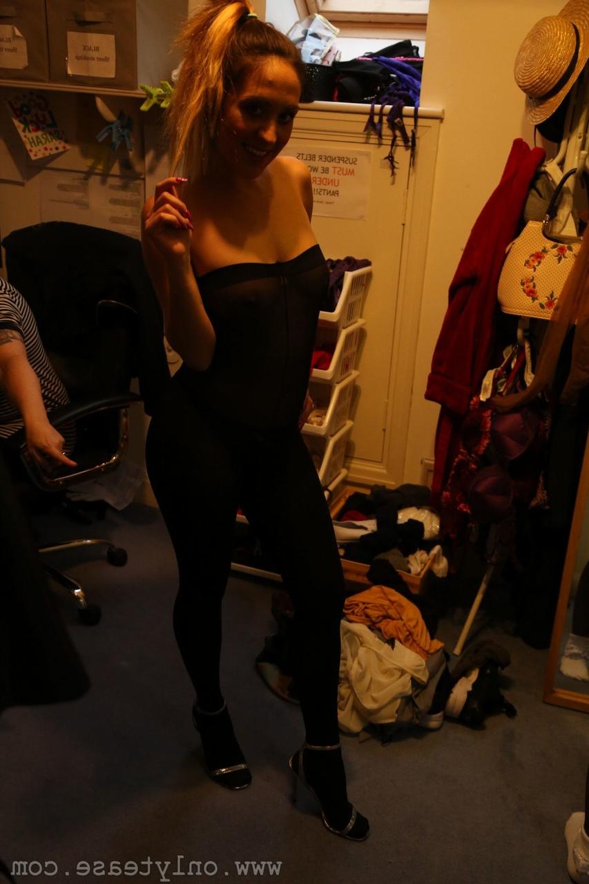 20P Only Tease Paige F