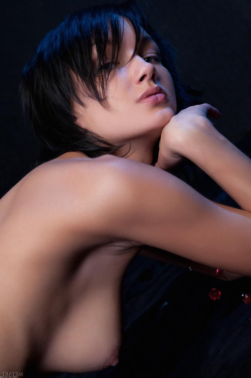 20P Babe Loreen A poses seductively in her red stockings & shows her hairy twat