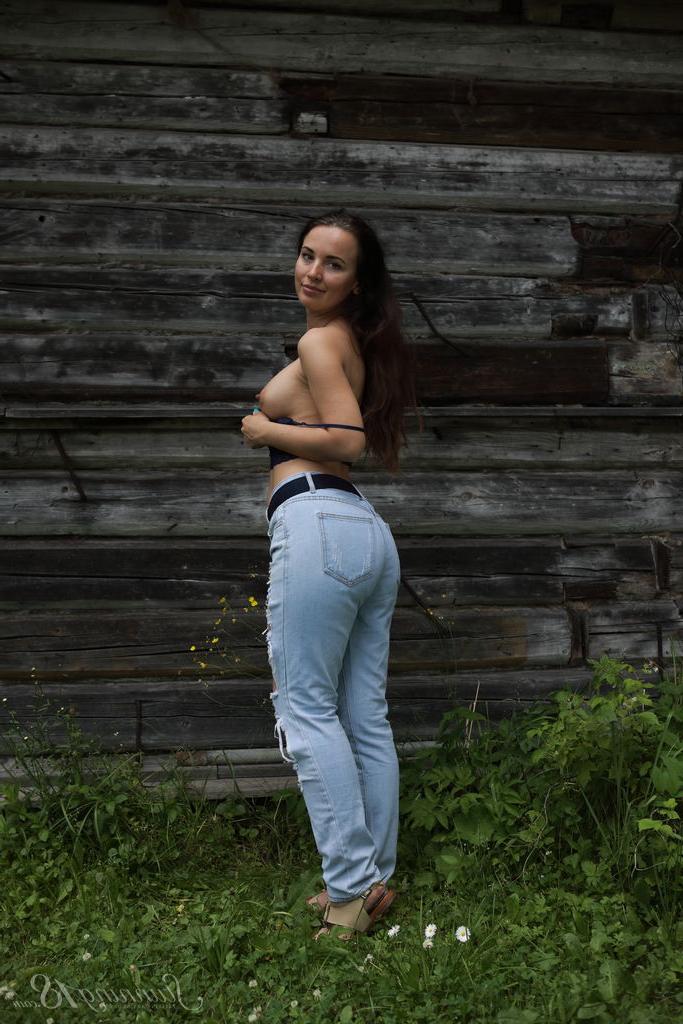 16P 18-year-old Annette Nicole V gets totally naked in front of a rustic building