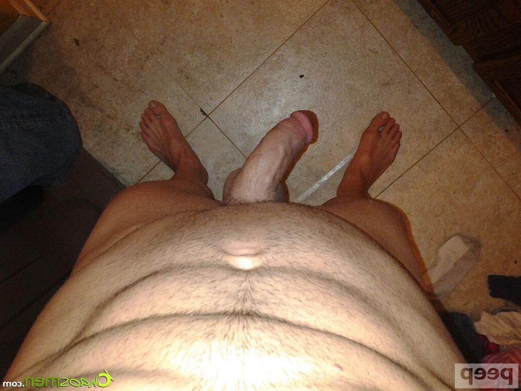 12P O moreno gay brincalhão Bay tira selfies de seu tanquinho e seu pau grande