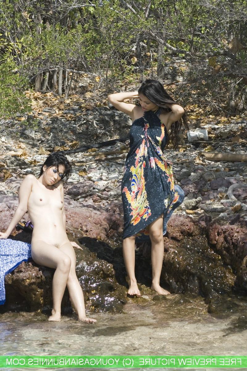16P 3 Japanese dykes remove swimsuits while spending the day at a swimming hole