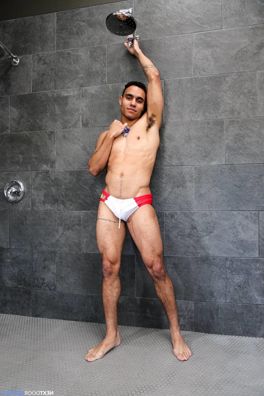 15P Gay hunks Shane Jackson & Anthony Moore have doggystyle anal sex in the shower