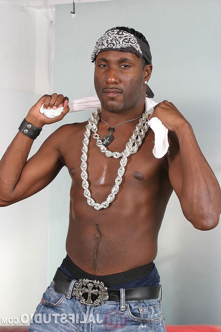 20P JD Daniels & Derrick Paul blow each other's dicks & fuck in a gay IR scene