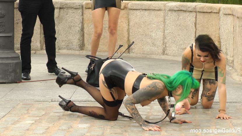 15P Les filles tatouées sont humiliées publiquement et gangbangées