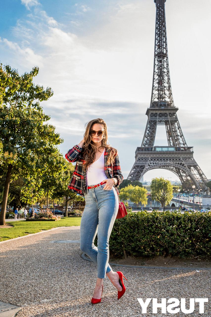 20P La morena caliente Tori Black tiene sexo anal con una polla poderosa mientras recorre París