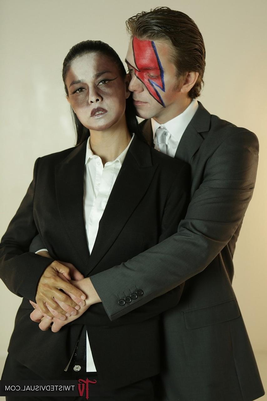 17P Pornstars with paint on their faces Dana Vespoli and Markus Dupree
