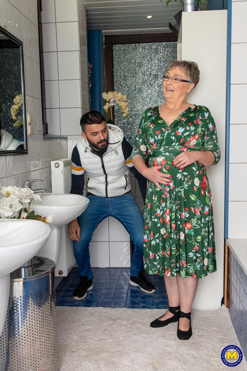 20P Short granny with eyeglasses Petra sucks & fucks a young dick in the bathroom