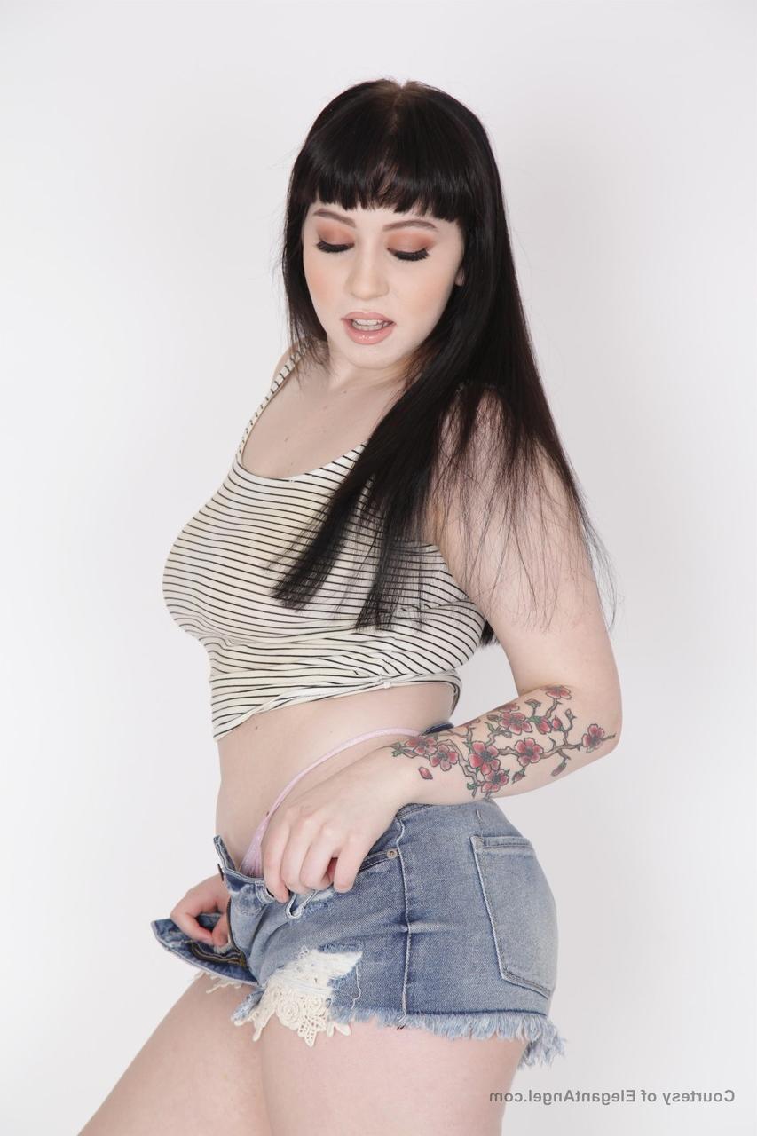 20P Anjo Elegante Amilia Onyx, Luna Lain, Sophia Leone