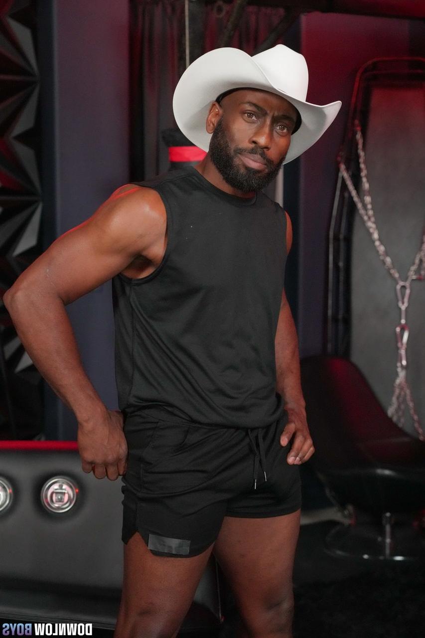 20P Muscular black gay JJ Lake enjoys interracial anal sex with twink Asher Day