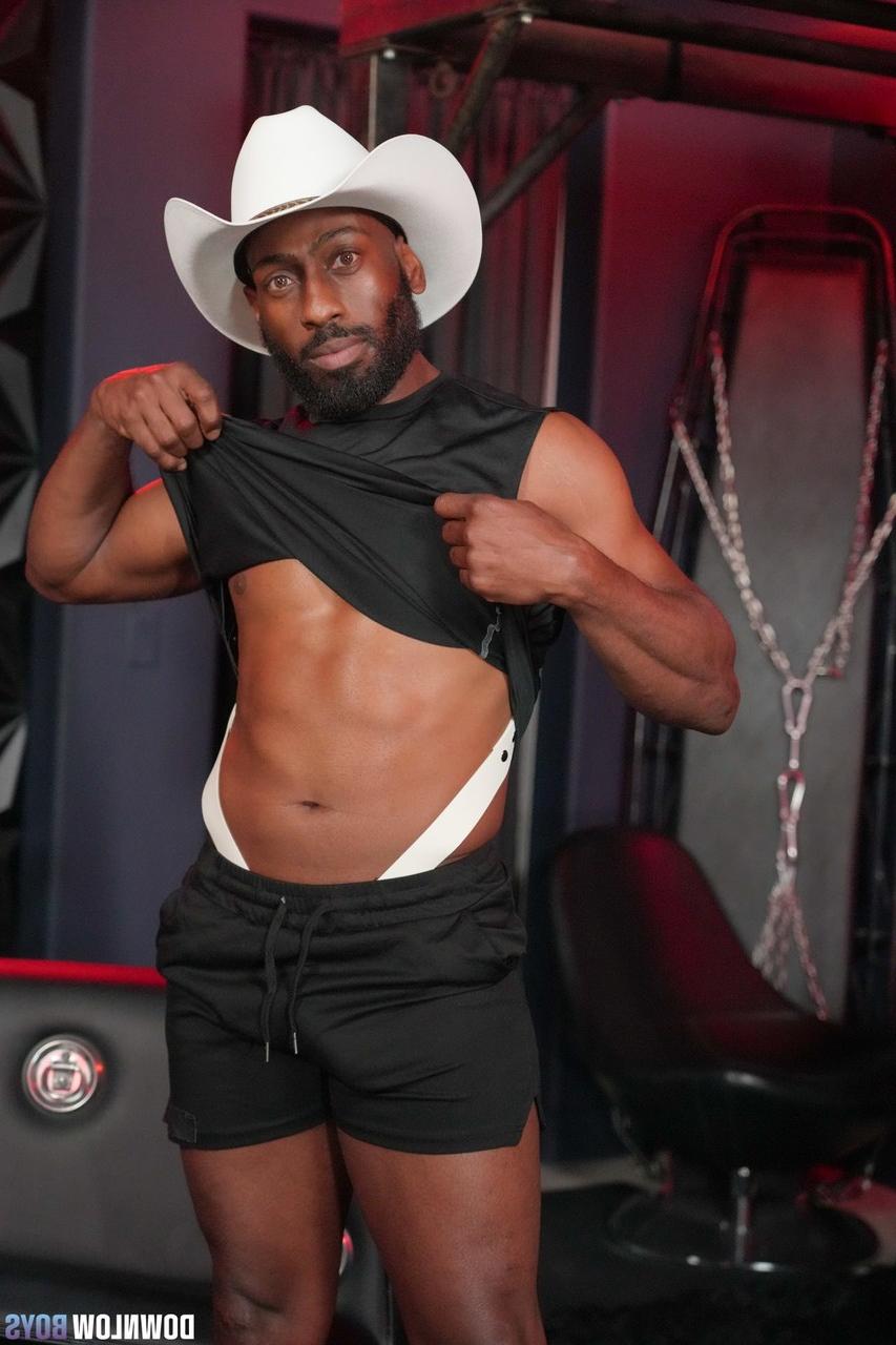 20P Muscular black gay JJ Lake enjoys interracial anal sex with twink Asher Day