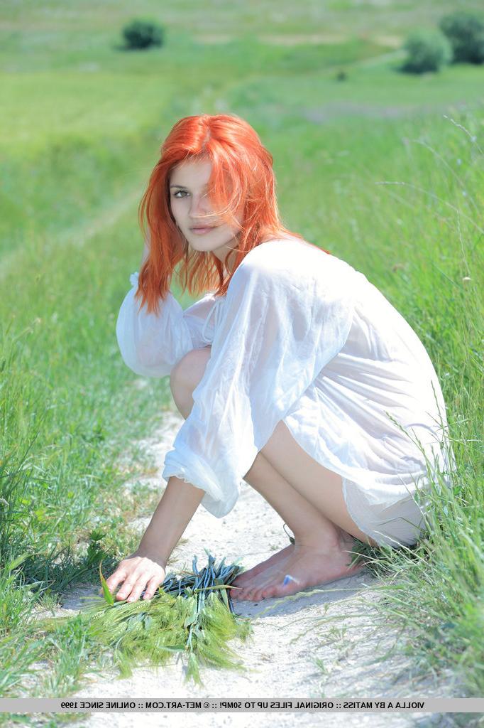 18P Pale redhead Violla A spreads legs to bare hot shaved teen pussy outdoors