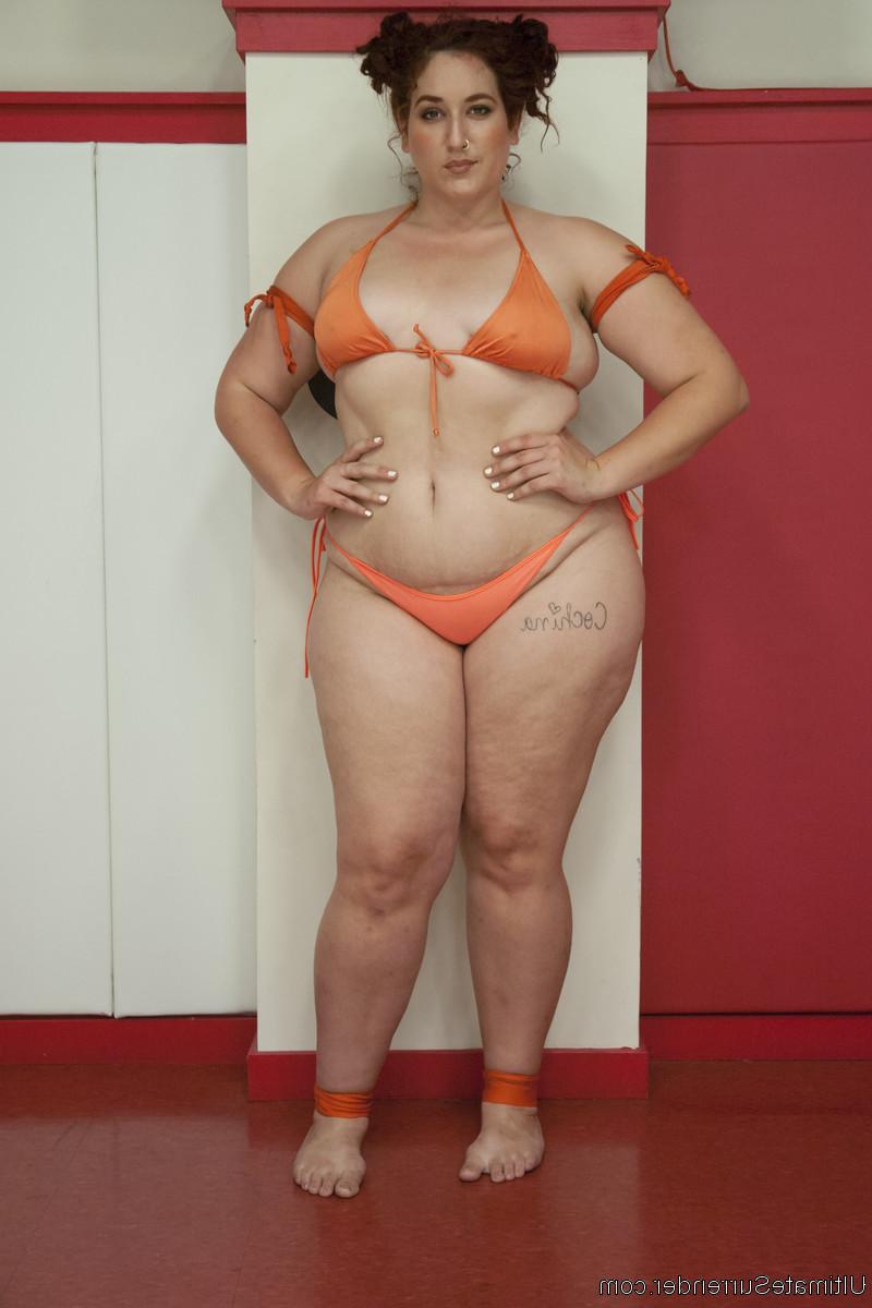 20P BBW Kelli Provocateur entra em uma briga com a fisiculturista de ébano Mimosa