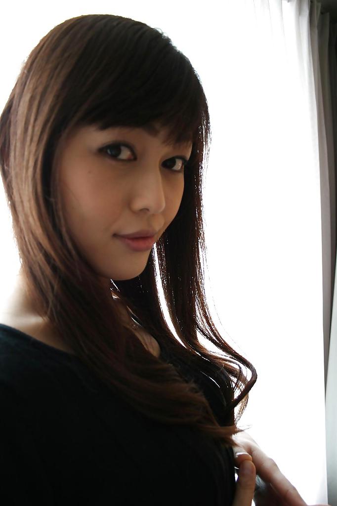 16P Pretty asian MILF Aoi Katayama undressing and vibing her hairy slit