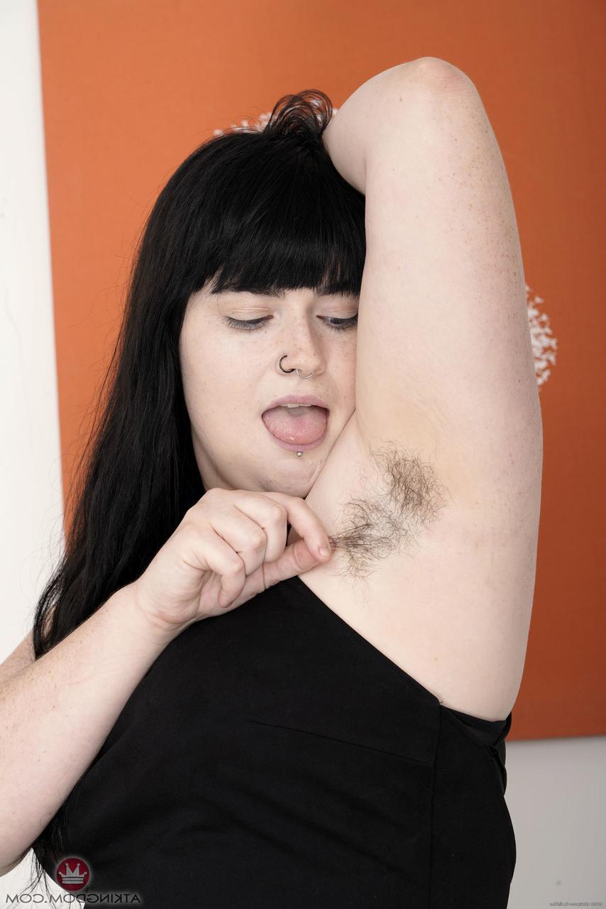 20P Chubby babe Cece shows off her great ass and spreads her hairy pussy