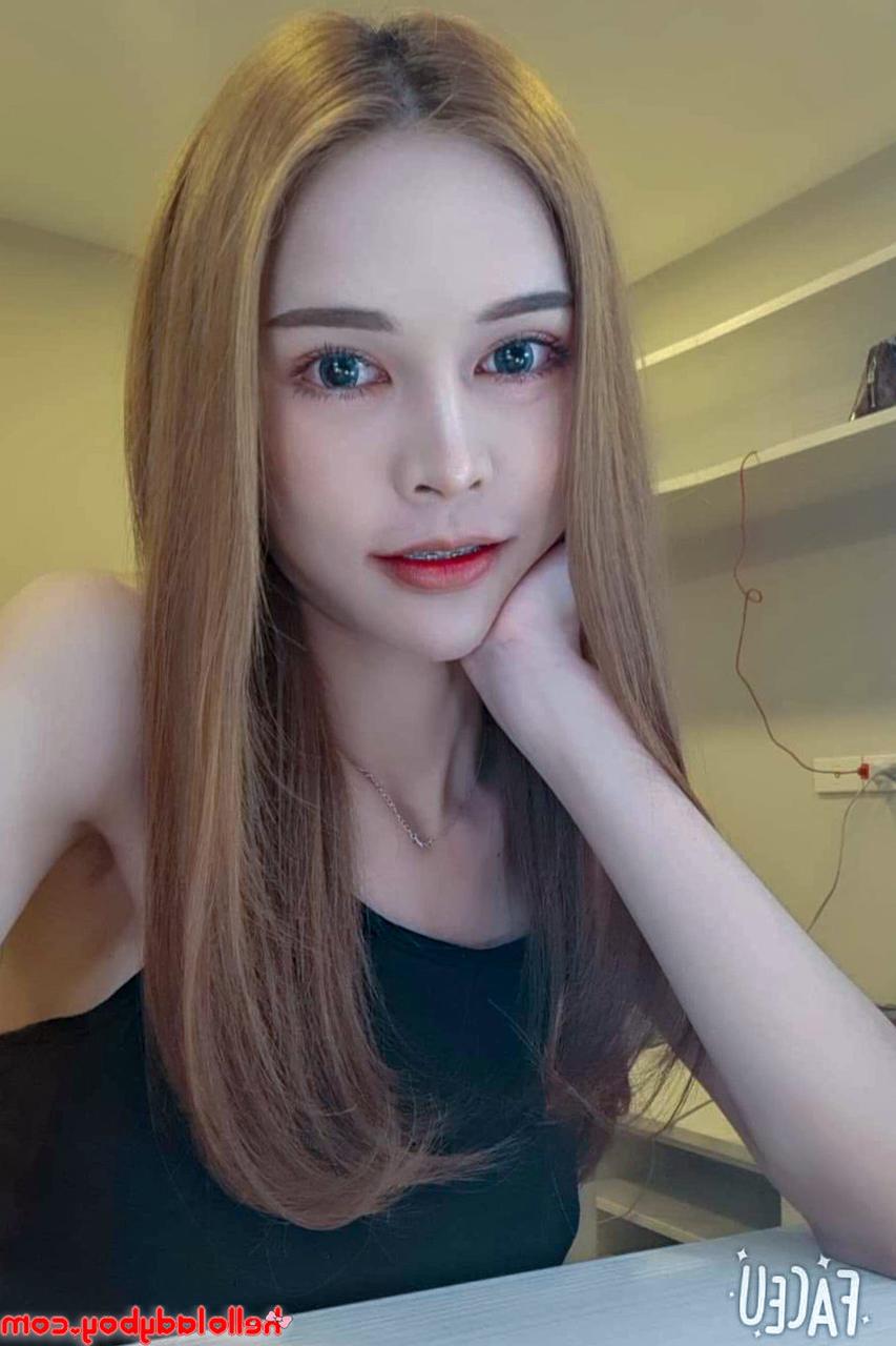 10P Hello Ladyboy Ladyboy Kitty