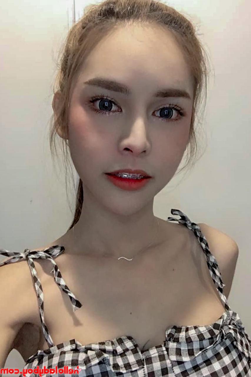 10P Hello Ladyboy Ladyboy Kitty