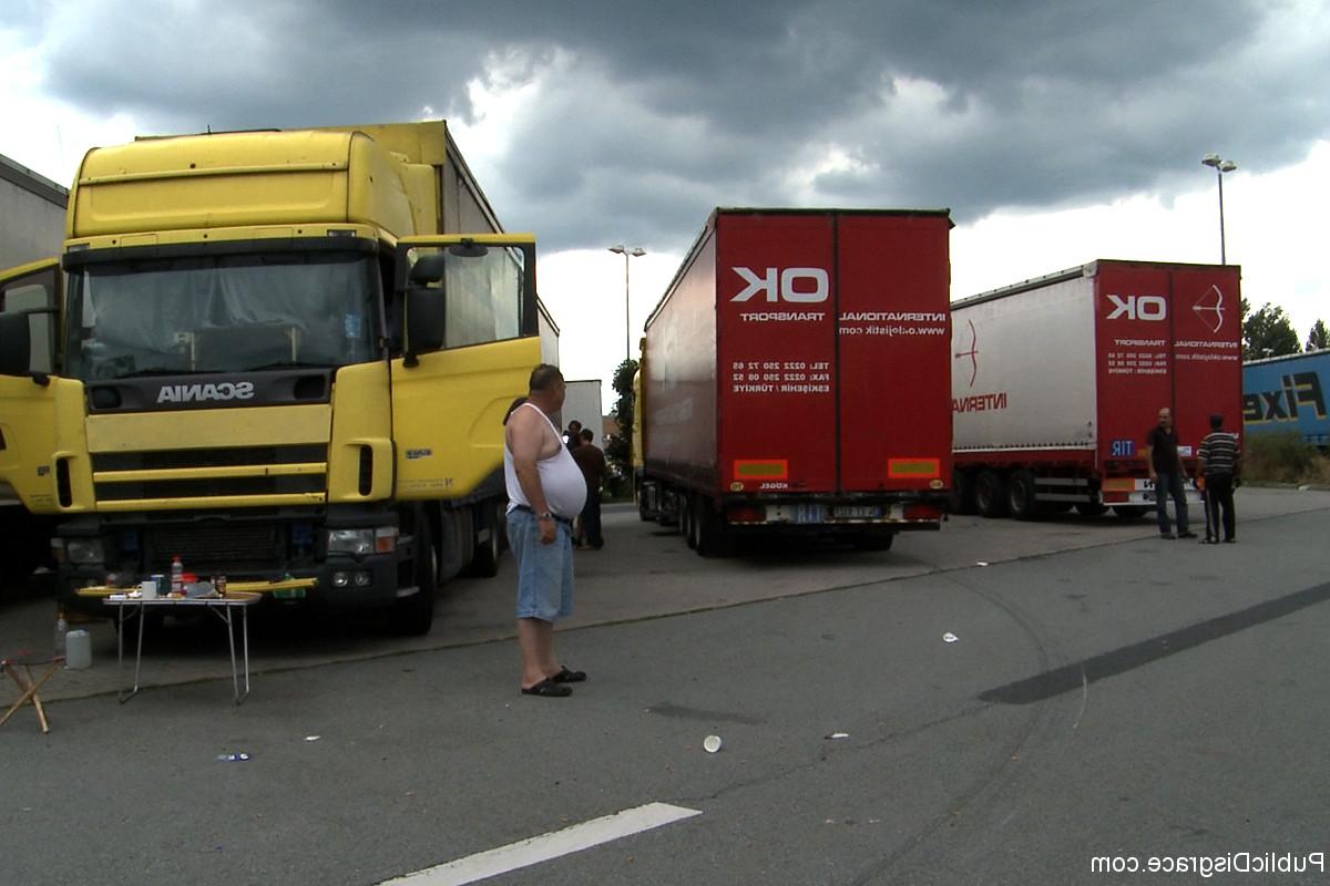 20P Öffentliche Schande Felicia, Tommy Pistol