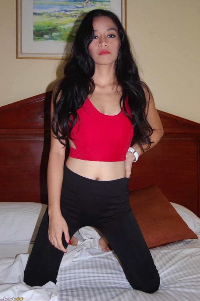 17P Charming amateur Filipina babe Alexis blowing cock & showing off her Asian ass