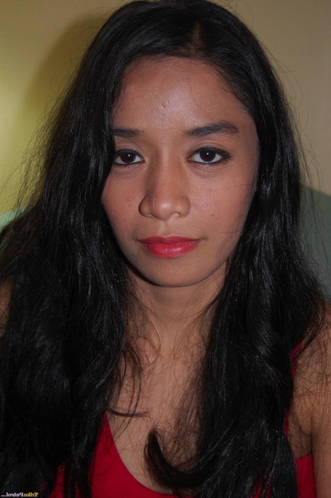 17P Charming amateur Filipina babe Alexis blowing cock & showing off her Asian ass