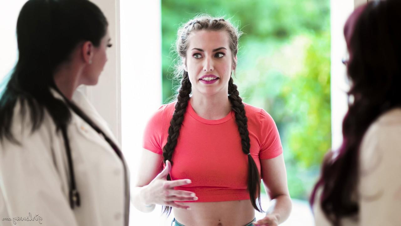 20P Lésbicas Natasha Nice e Sheena Ryder transam com a enteada em um trio