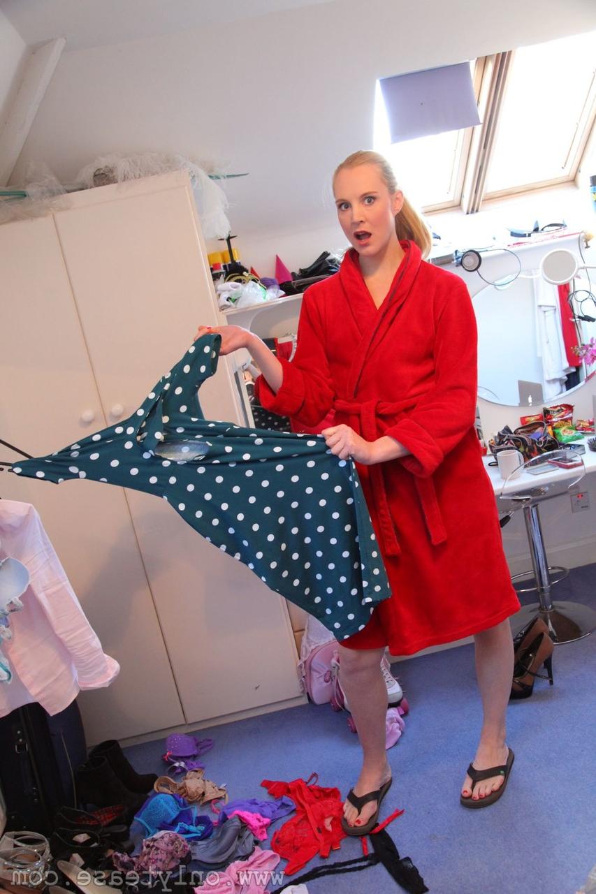 20P Only Tease Joceline Brook Hamilton, Rosie Danvers